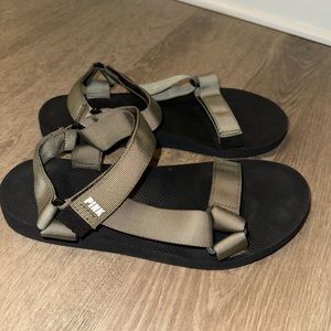Victoria Secret Sandals